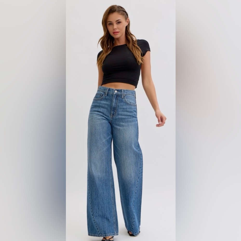 Cello High rise wide leg curb side  seem Classic Blue Women's Jeans - Picture 2 of 6